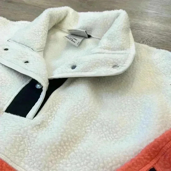 The North Face Women’s Fleece Jacket, Small - Picture 3 of 9